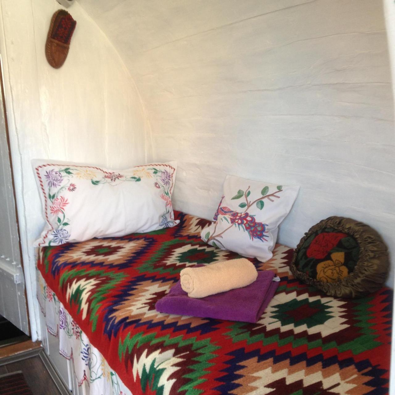 Guest House Rose Smederevska Palanka ภายนอก รูปภาพ